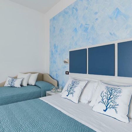 Hotel Capitol Misano Adriatico Extérieur photo