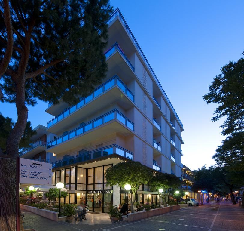 Hotel Capitol Misano Adriatico Extérieur photo